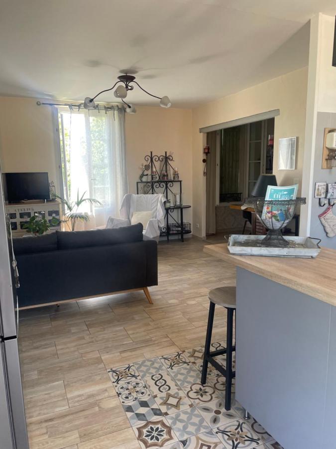 Appartement Avec Jardin En Ville LʼIsle-sur-la-Sorgue المظهر الخارجي الصورة
