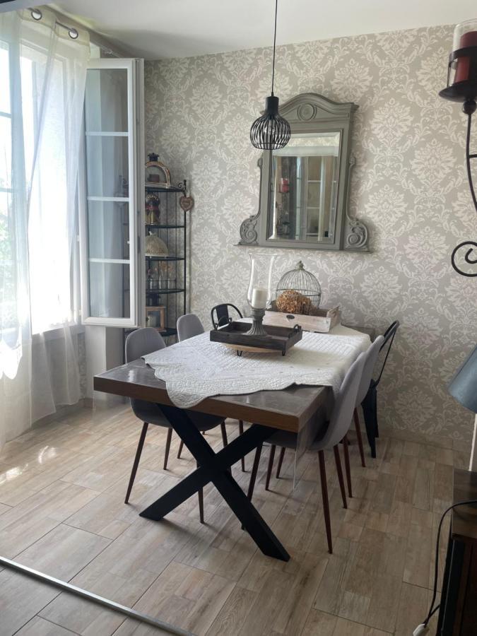 Appartement Avec Jardin En Ville LʼIsle-sur-la-Sorgue المظهر الخارجي الصورة