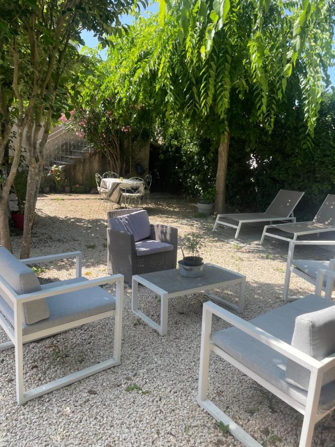 Appartement Avec Jardin En Ville LʼIsle-sur-la-Sorgue المظهر الخارجي الصورة